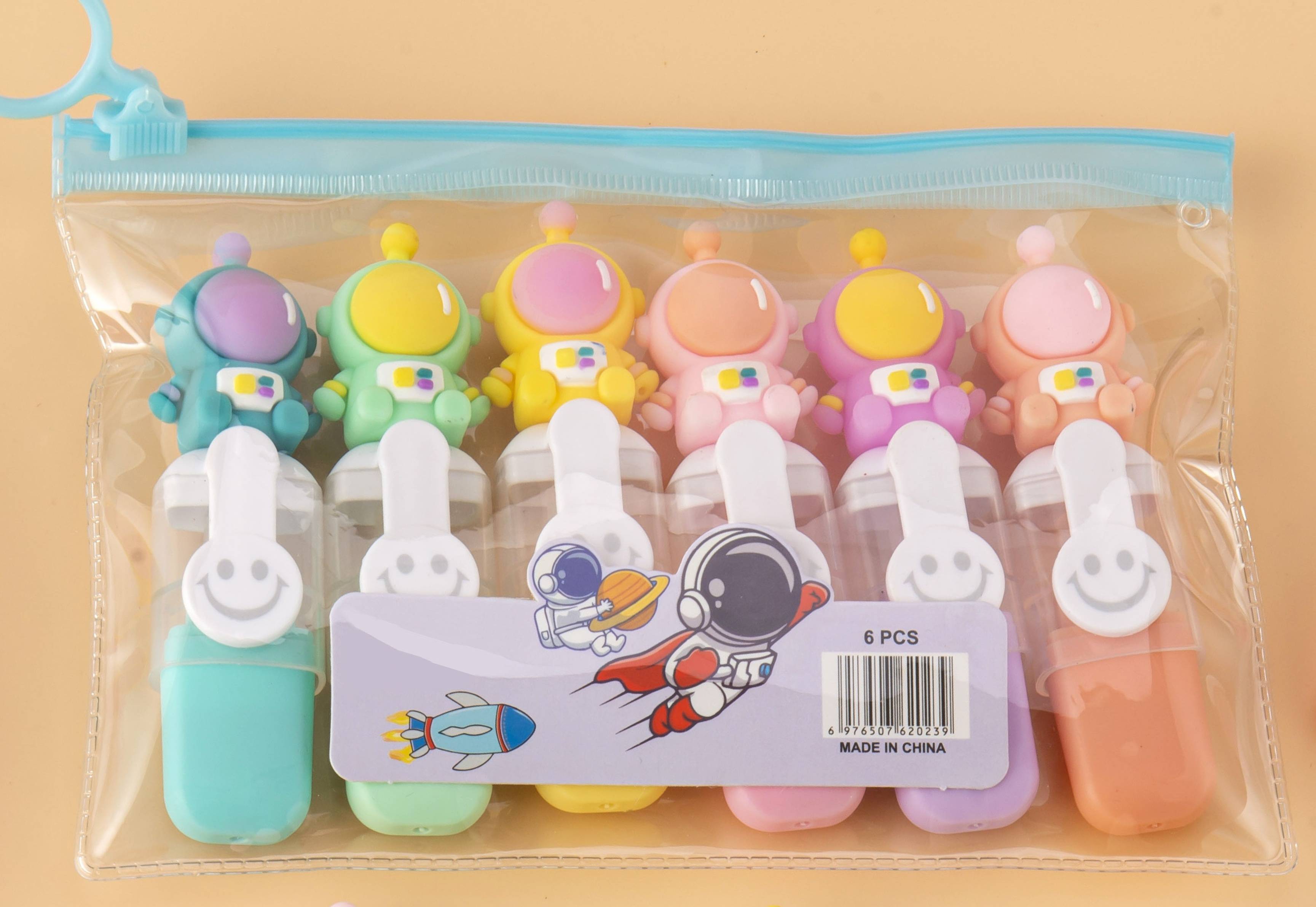 ASTRONAUT MINI HIGHLIGHTER